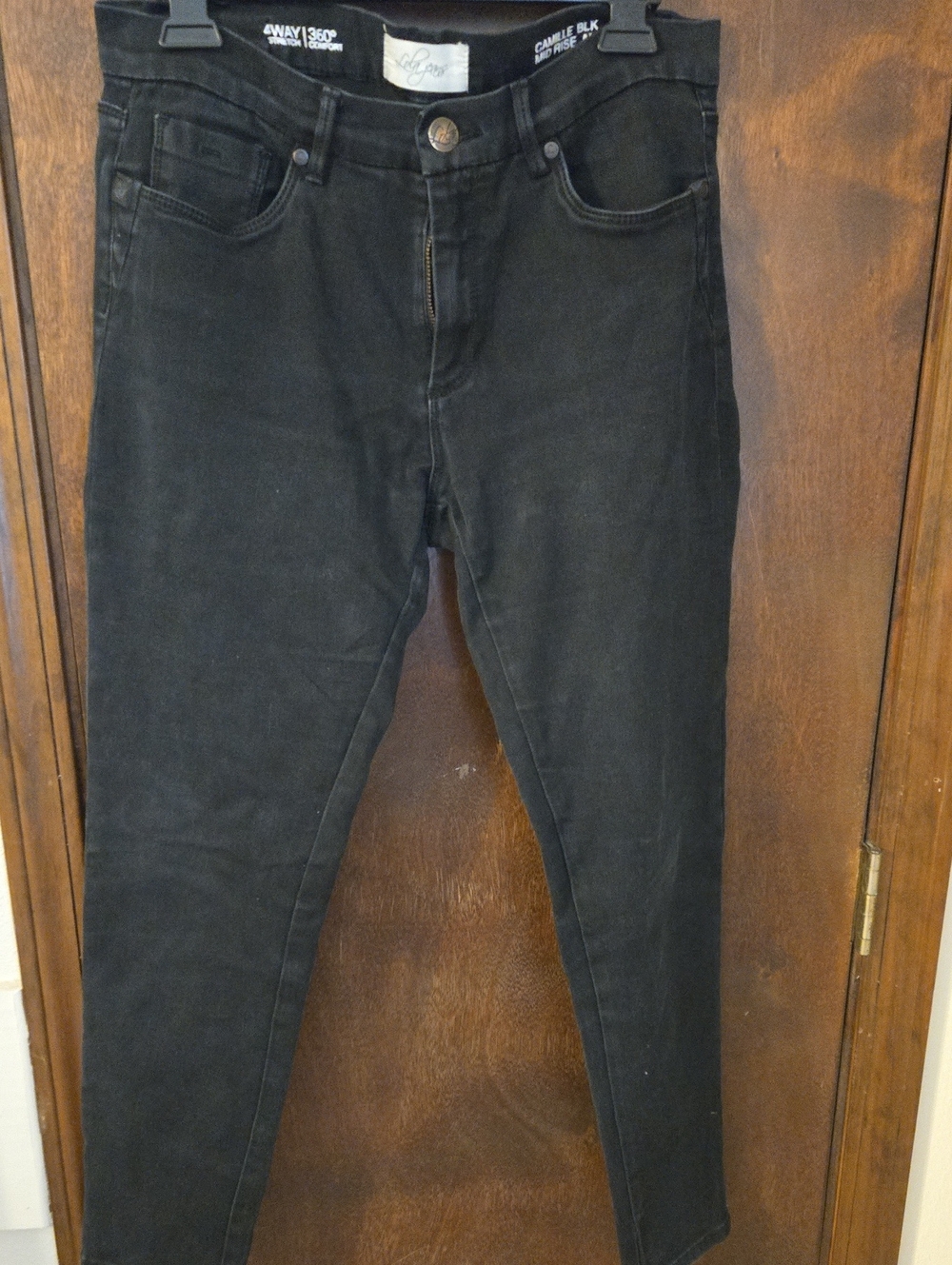 lola Black Skinny High-Rise Jeans